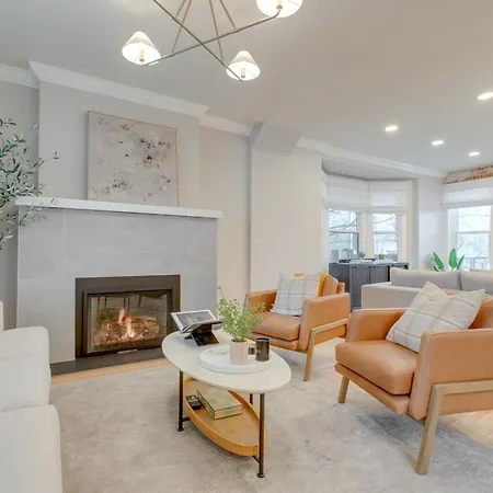 Ideally Located Denver Home With Hot Tub And Fire Pits